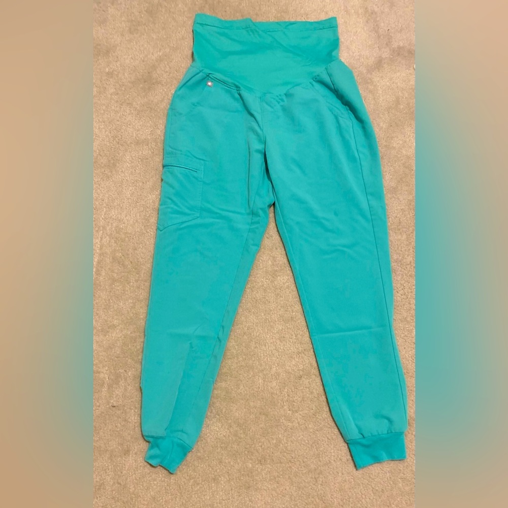 Figs Maternity Scrubs